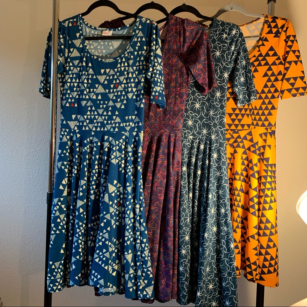 4 LuLaRoe Nicoles, size small.
